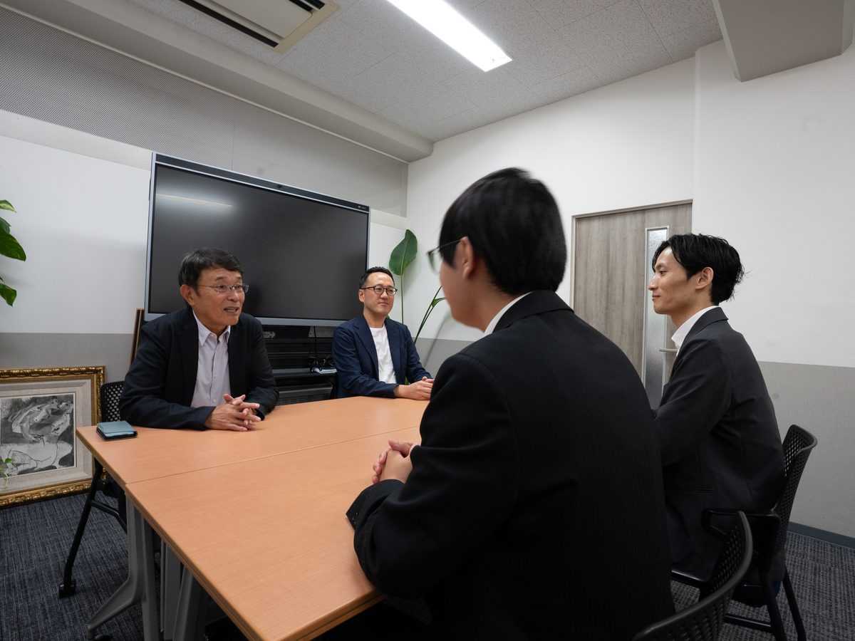 社内の様子