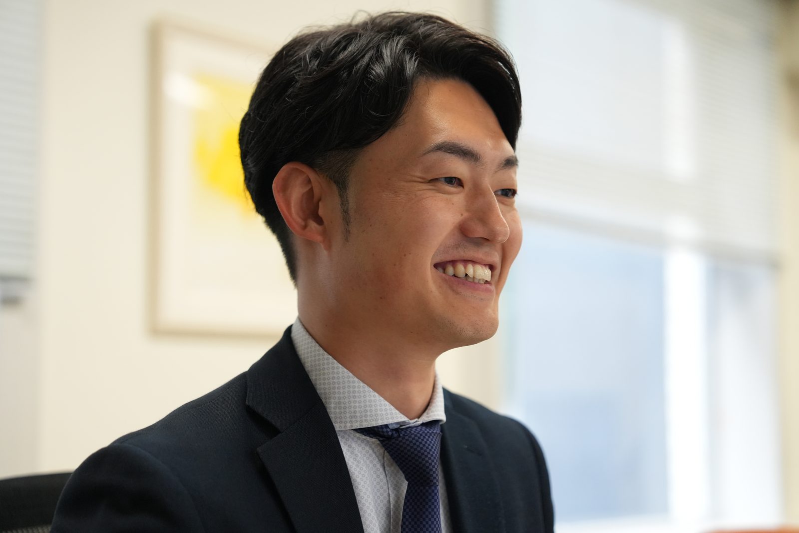 笑顔で話す森川さん